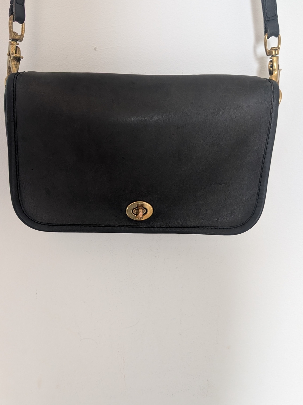 Authentic Blue/Black Vintage Coach Handbag - Picture 2 of 9